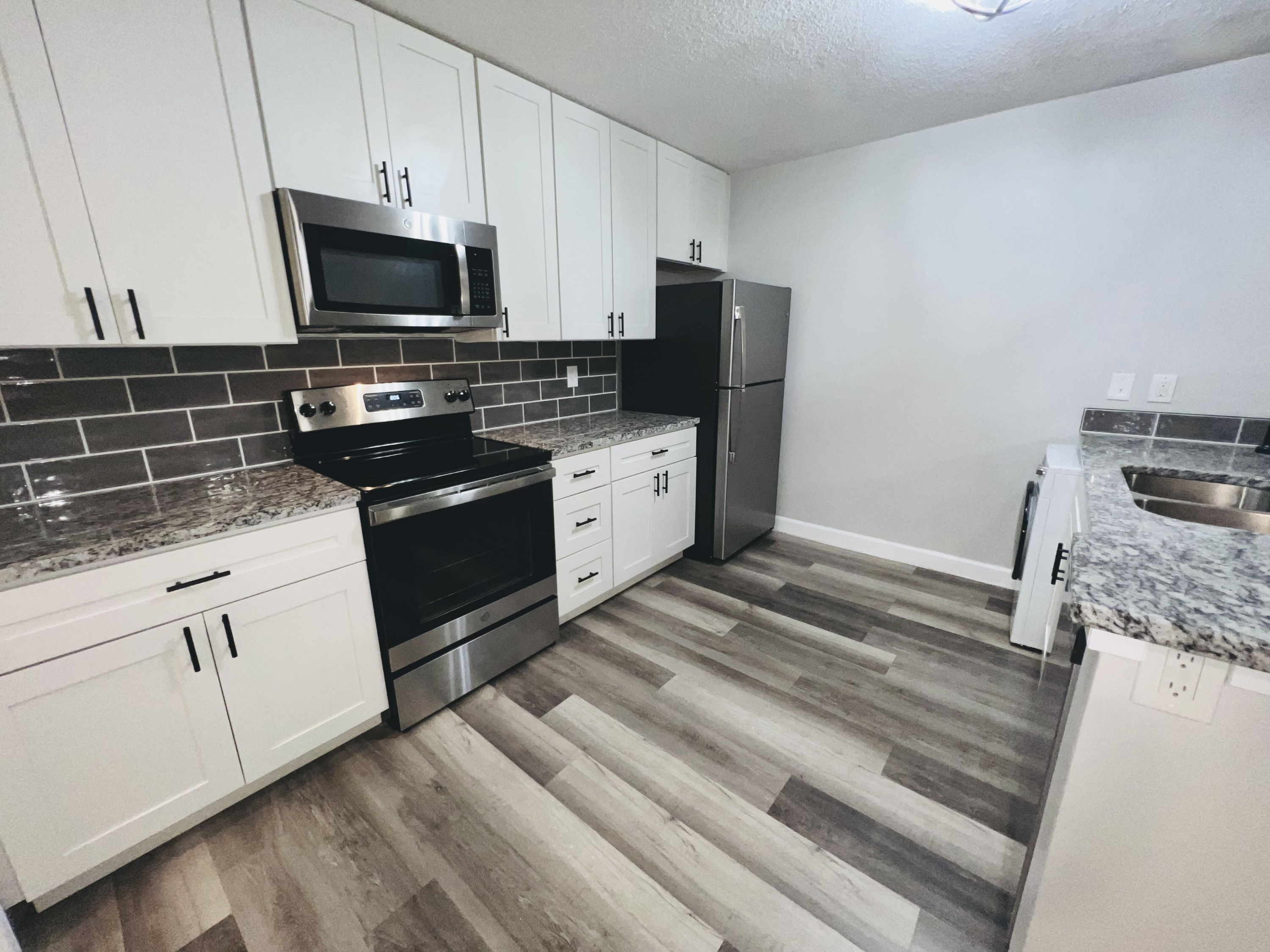 Horner Avenue - 7123A