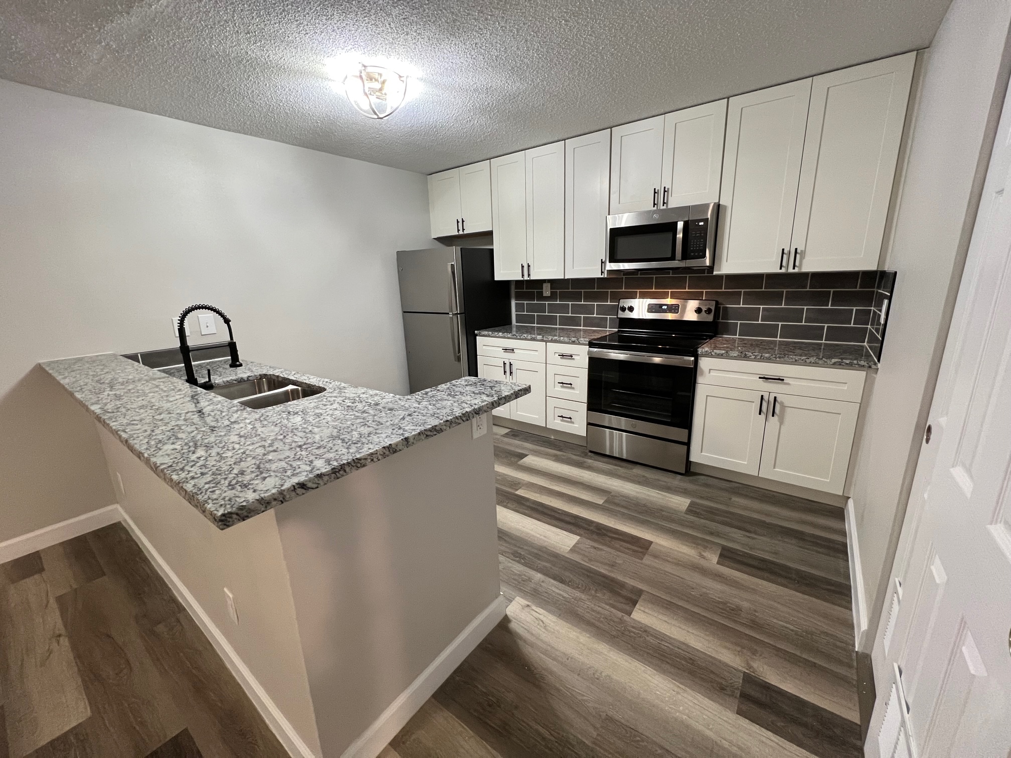Horner Avenue - 7127B